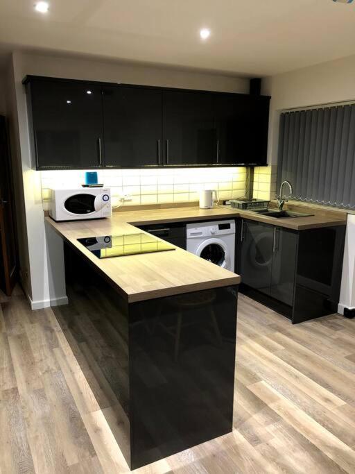 Coastal Bungalow, Sleeps 5 And Ideal For Walkers Amlwch Exterior foto